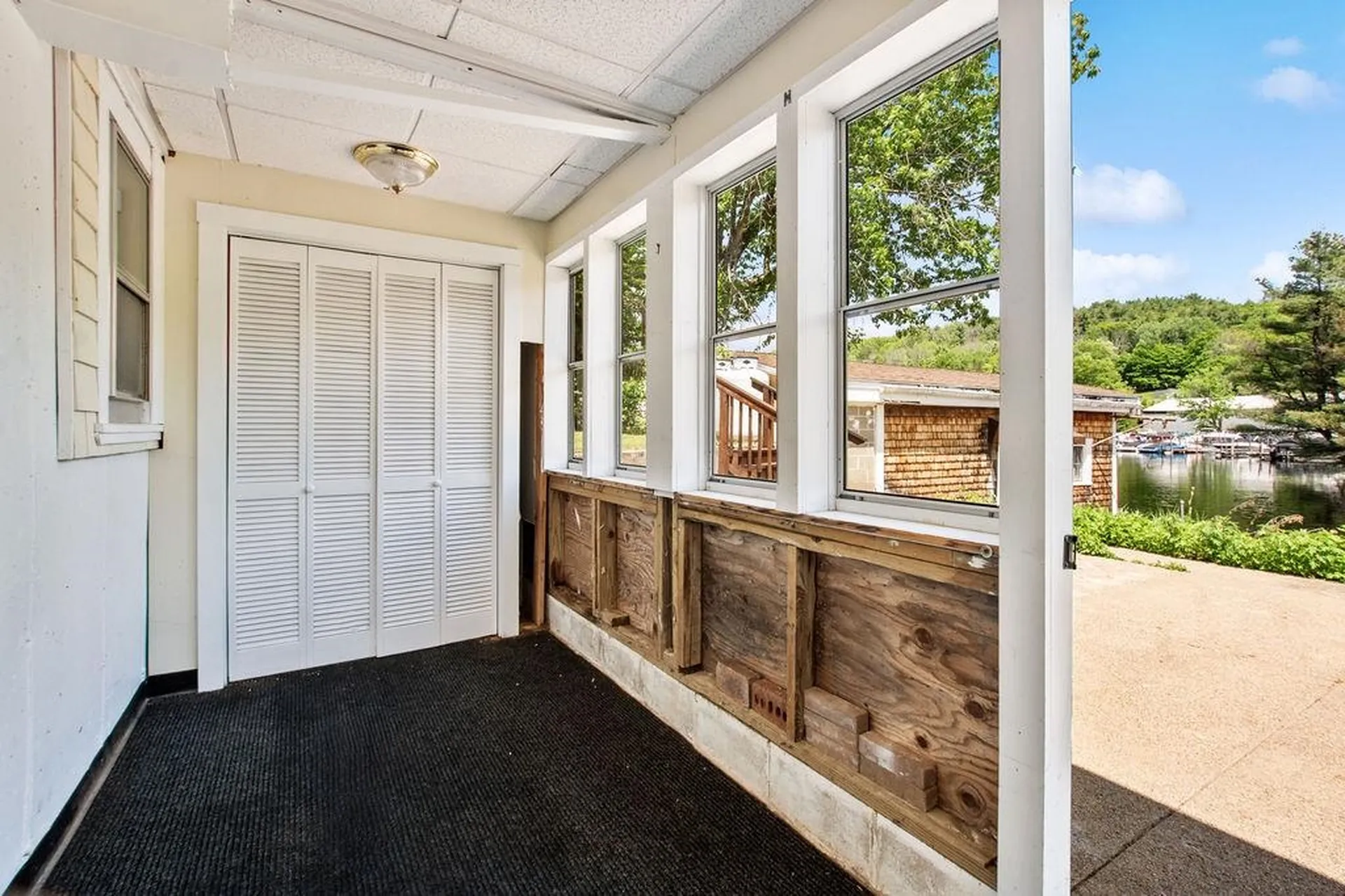 23 Riverlake Street Alton NH 03810