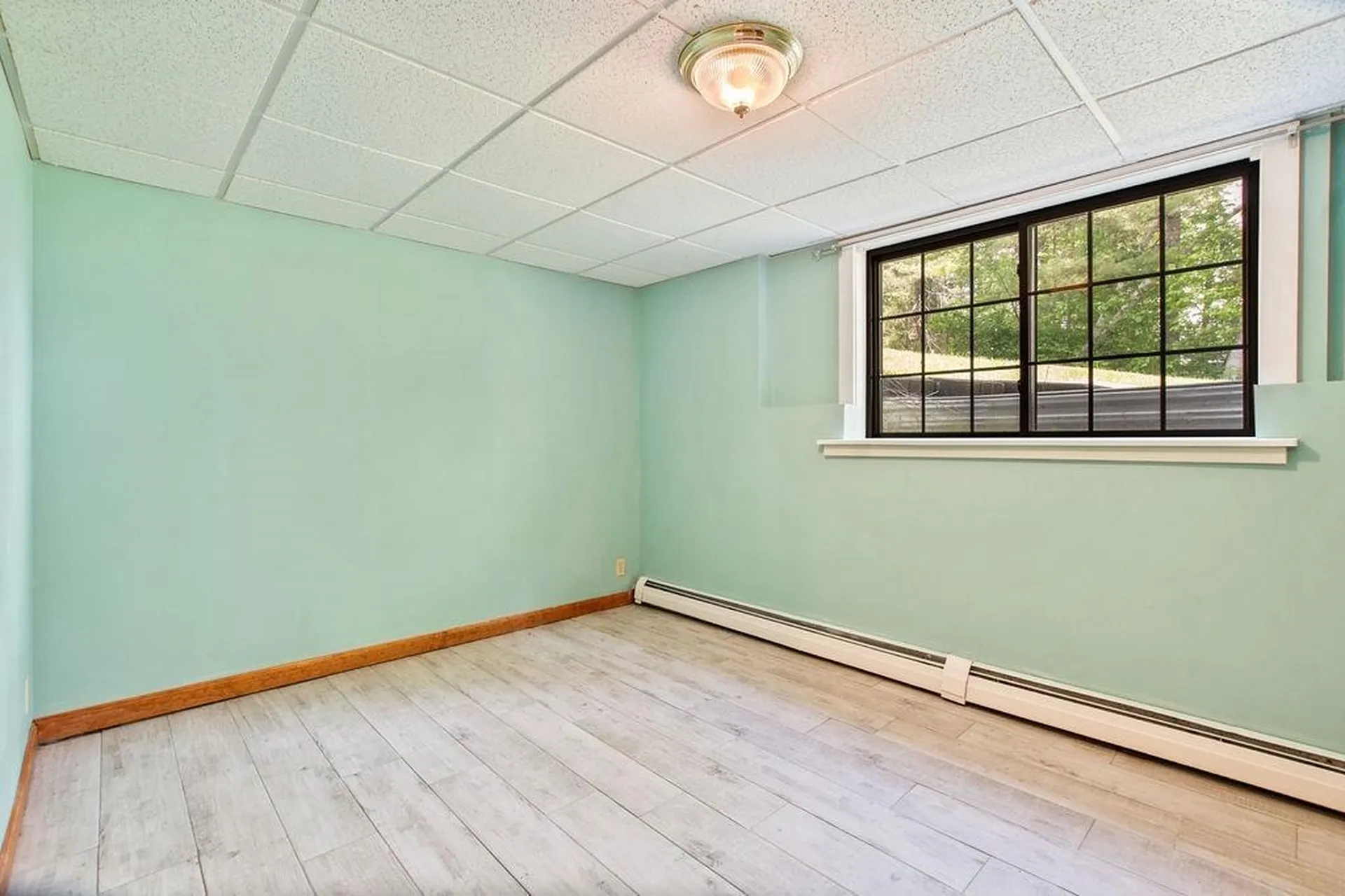 23 Riverlake Street Alton NH 03810