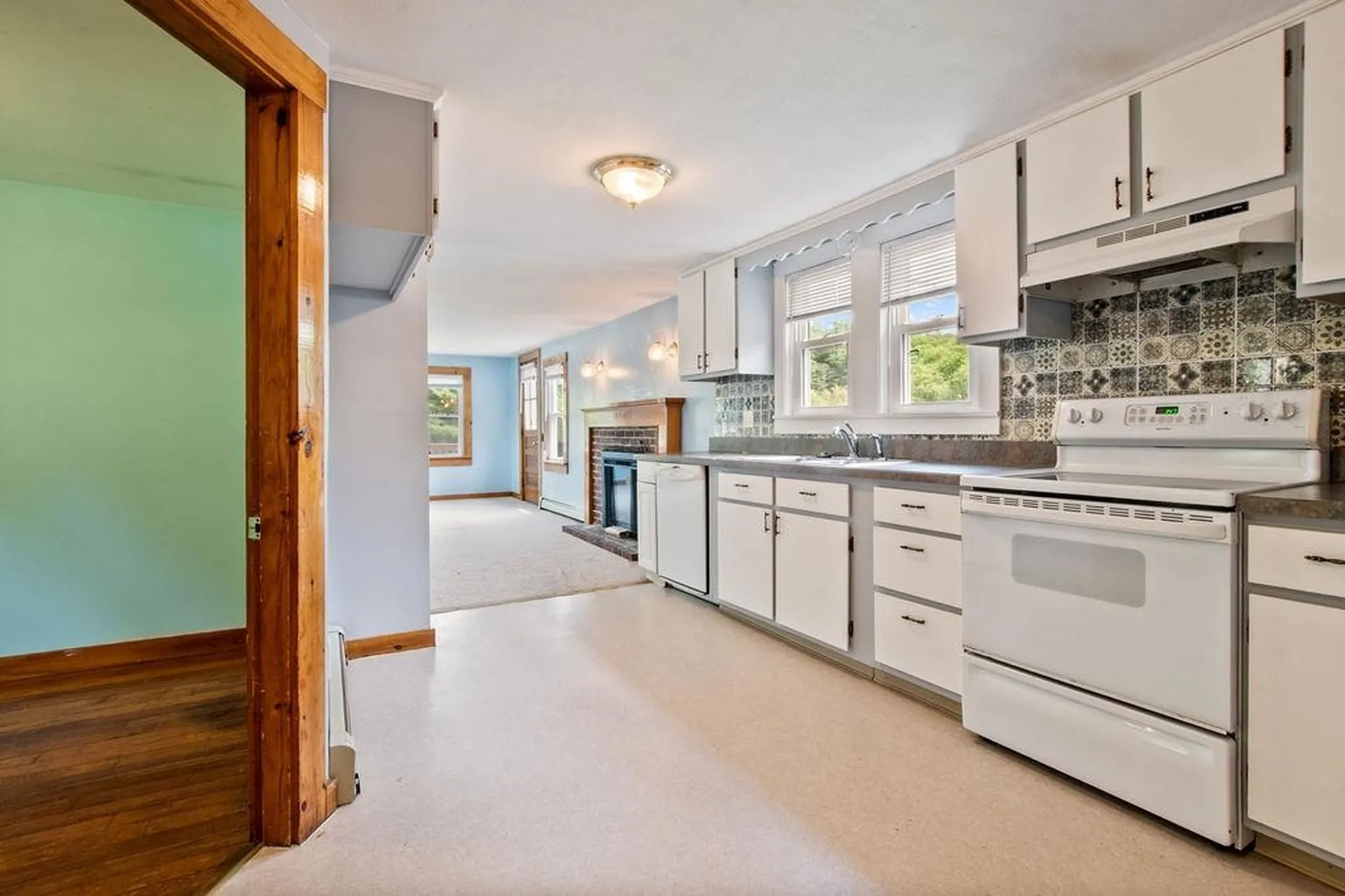 23 Riverlake Street Alton NH 03810