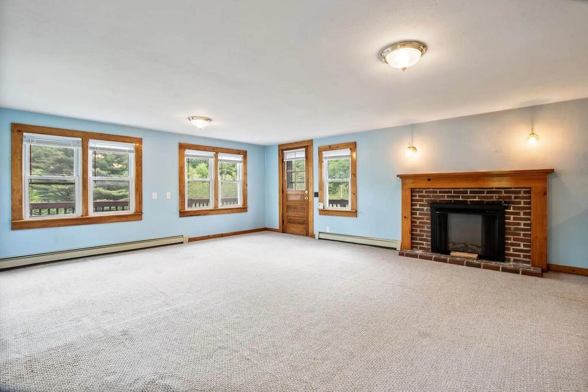 23 Riverlake Street Alton NH 03810