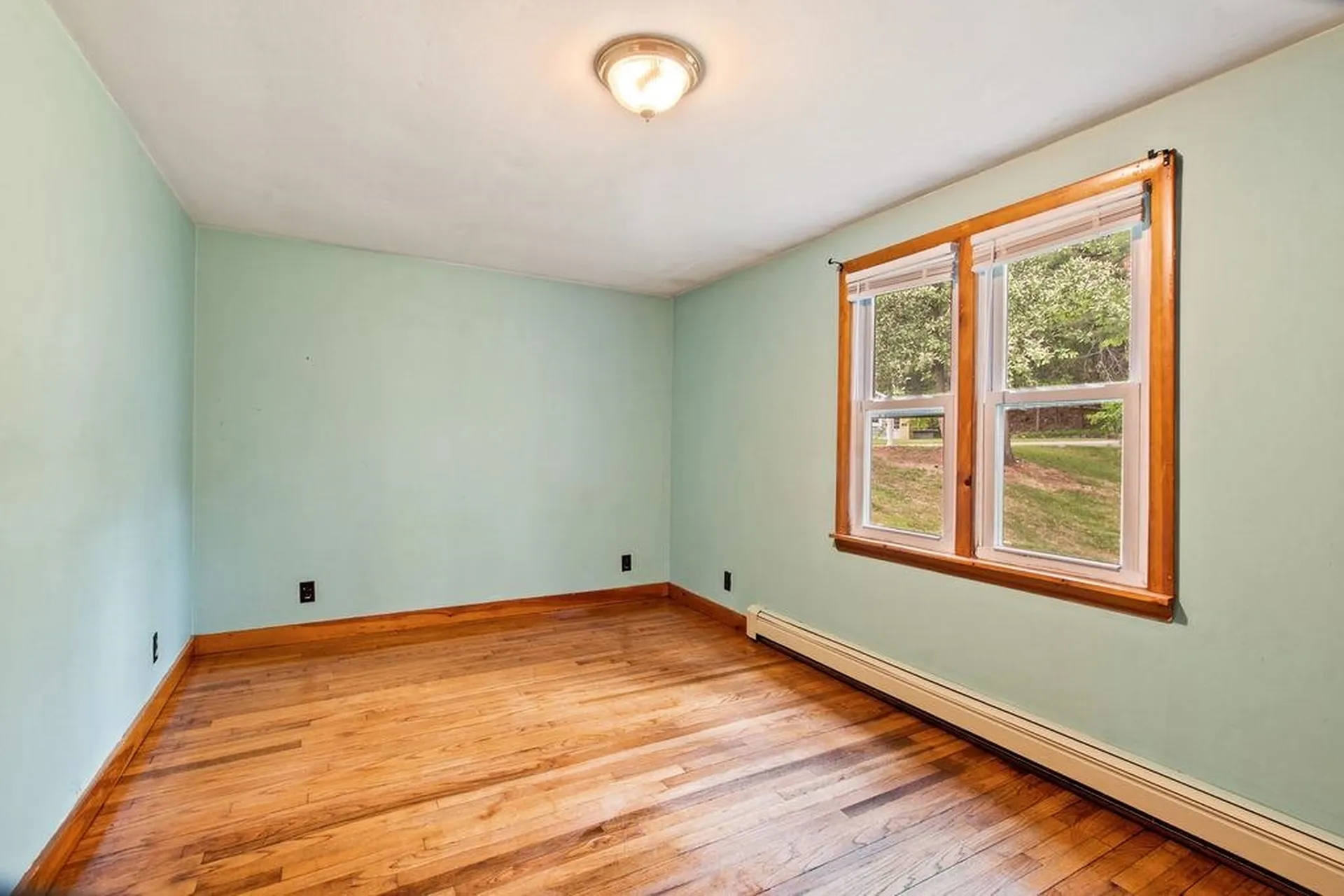 23 Riverlake Street Alton NH 03810