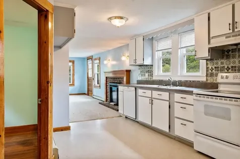 23 Riverlake Street Alton NH 03810