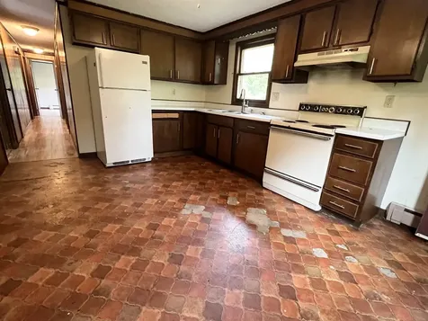48 Hickory Hollow Road Vernon VT 05354