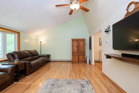 226 Raymond Road Nottingham NH 03290