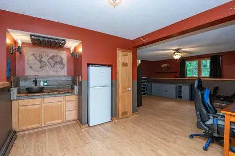 226 Raymond Road Nottingham NH 03290