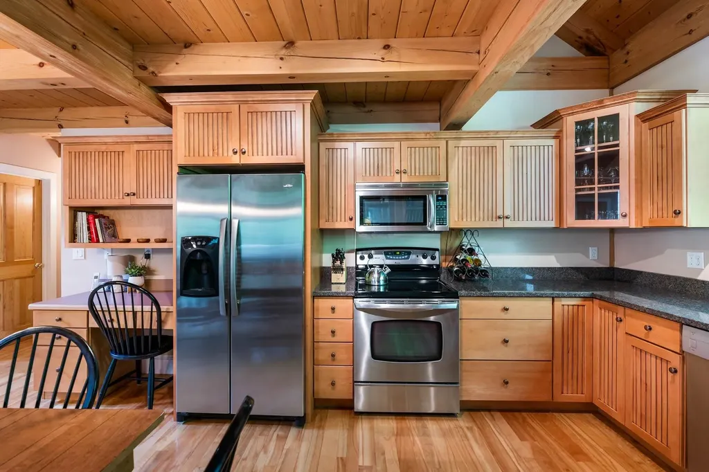 60 Emily Lane Sunapee NH 03782