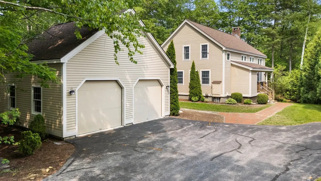 60 Emily Lane Sunapee NH 03782