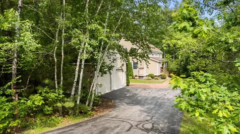 60 Emily Lane Sunapee NH 03782