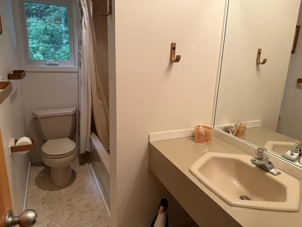 93 Senor Road Warren VT 05674