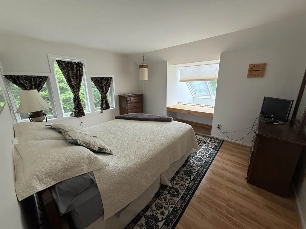 93 Senor Road Warren VT 05674