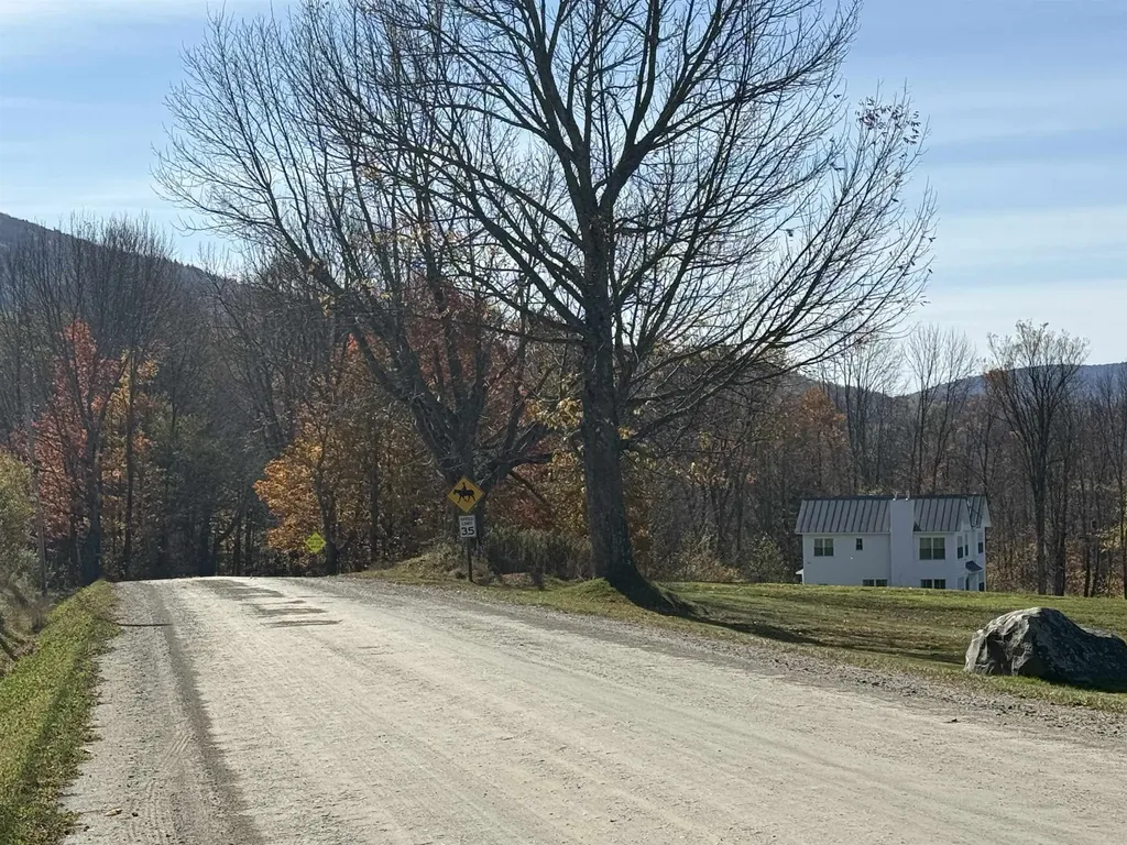 93 Senor Road Warren VT 05674