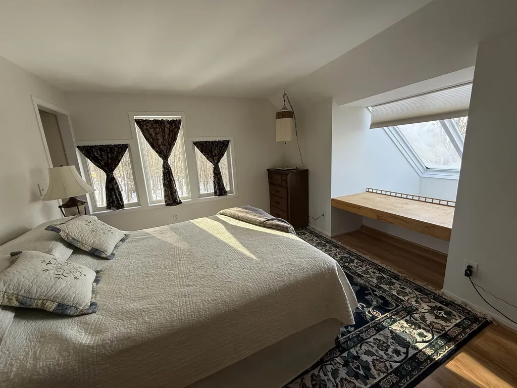 93 Senor Road Warren VT 05674