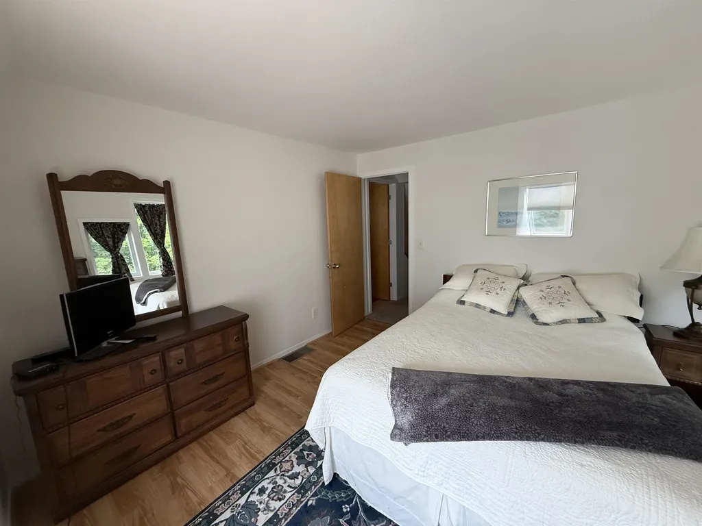 93 Senor Road Warren VT 05674