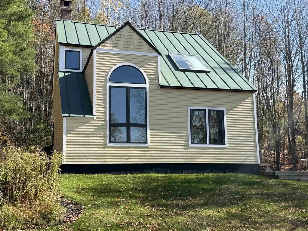 93 Senor Road Warren VT 05674