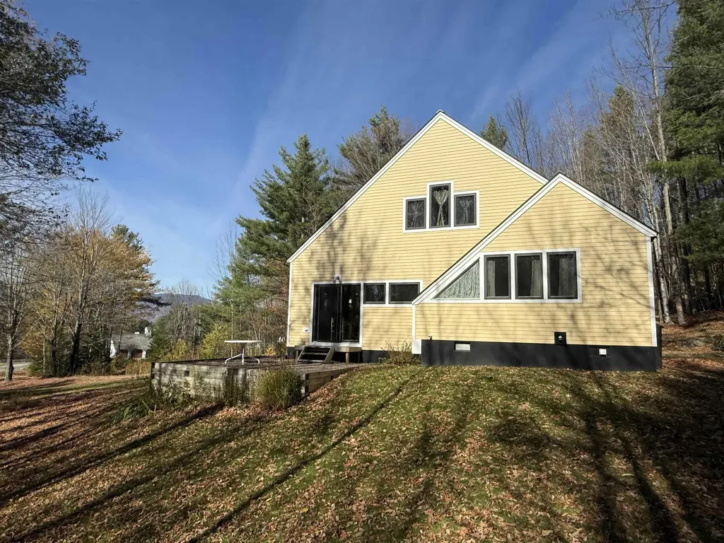 93 Senor Road Warren VT 05674