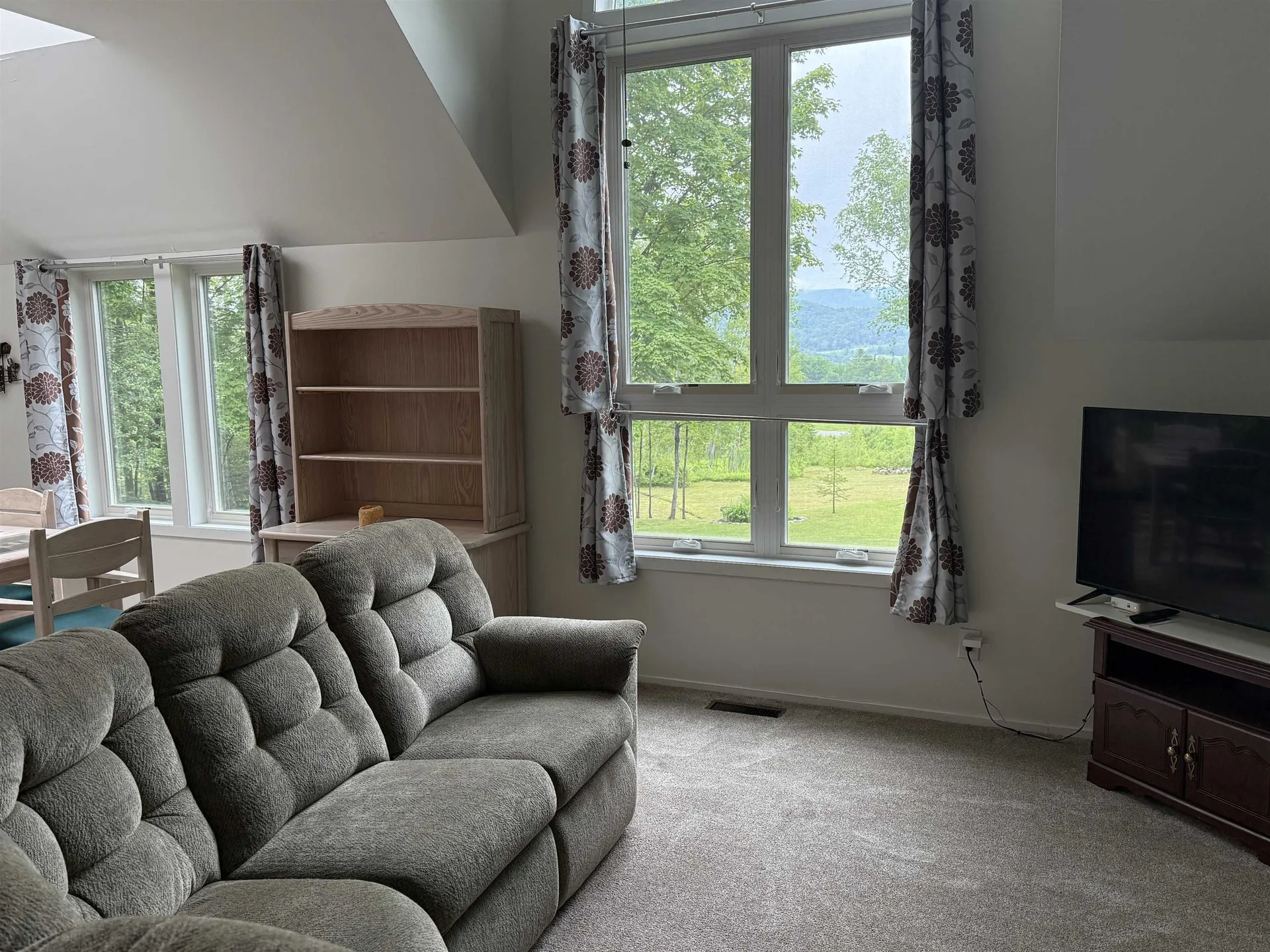 93 Senor Road Warren VT 05674