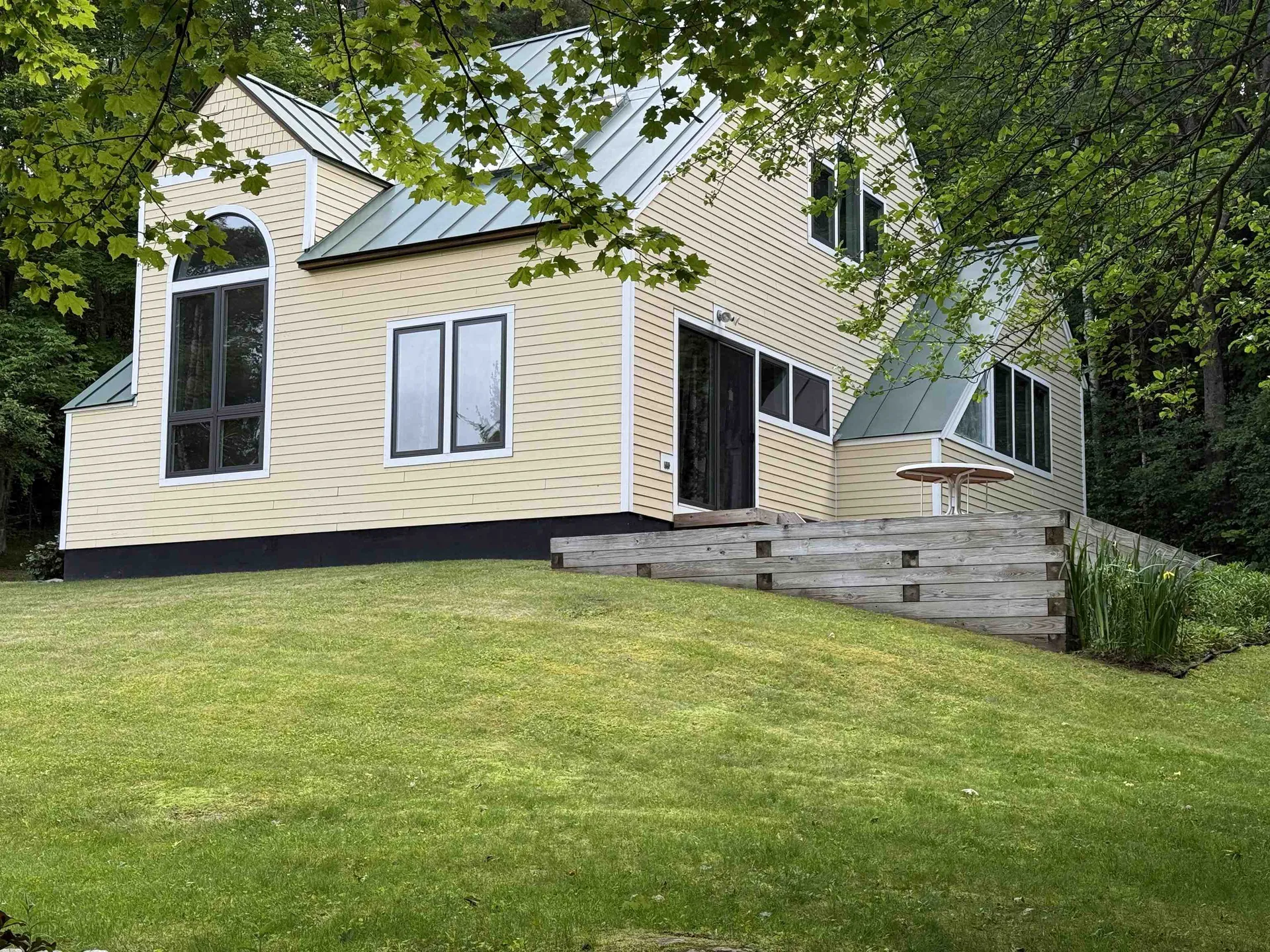 93 Senor Road Warren VT 05674