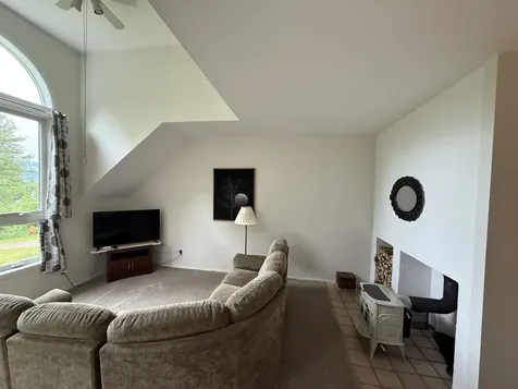 93 Senor Road Warren VT 05674