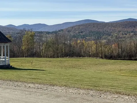 93 Senor Road Warren VT 05674