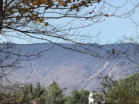 93 Senor Road Warren VT 05674