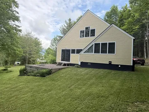 93 Senor Road Warren VT 05674