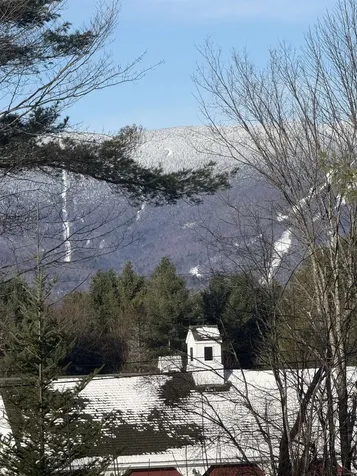 93 Senor Road Warren VT 05674