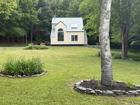 93 Senor Road Warren VT 05674