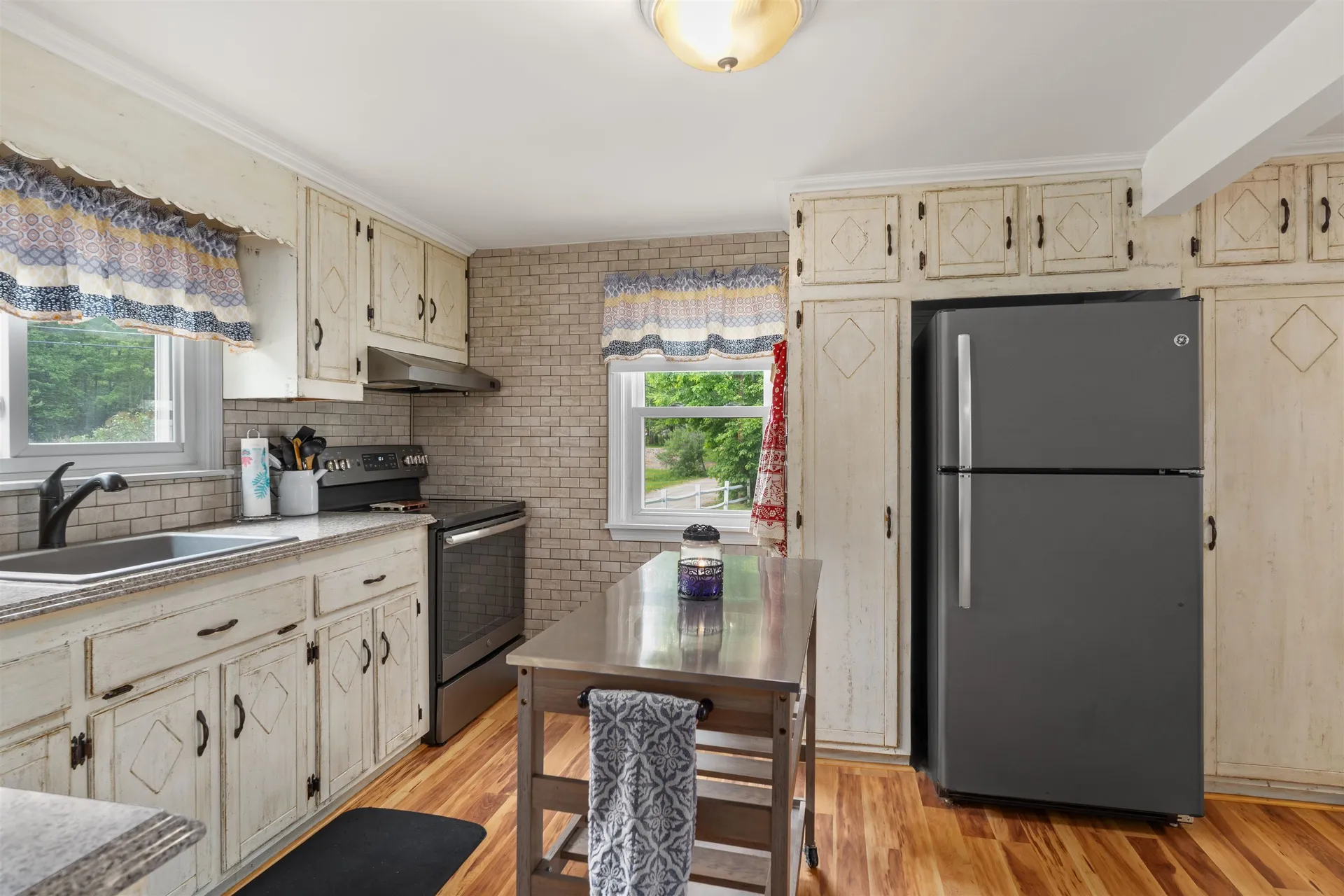 104 N River Lake Road Northwood NH 03261