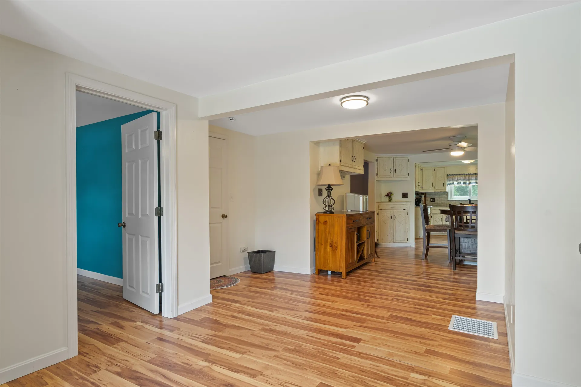 104 N River Lake Road Northwood NH 03261