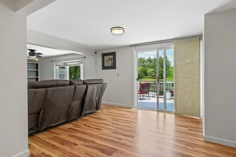 104 N River Lake Road Northwood NH 03261