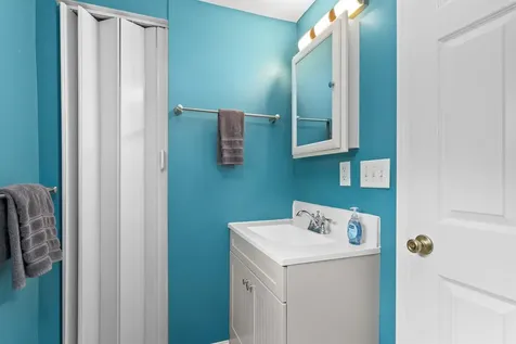 104 N River Lake Road Northwood NH 03261