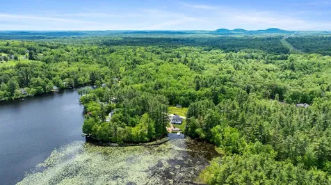 104 N River Lake Road Northwood NH 03261