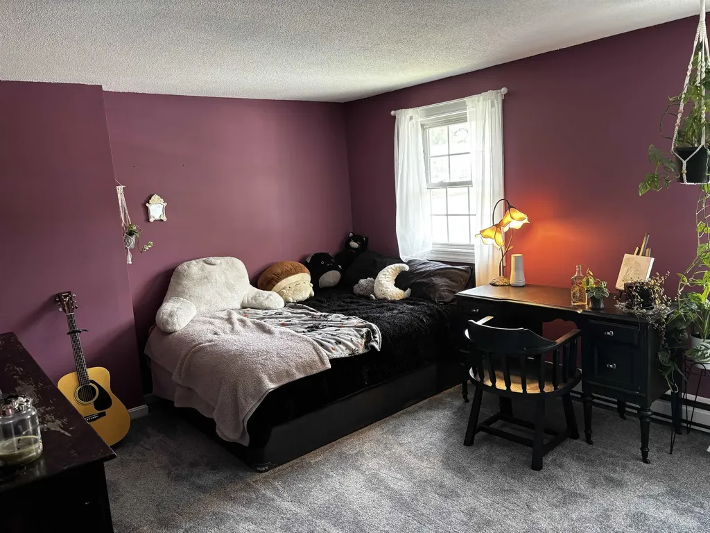 91 Fieldstone Drive Londonderry NH 03053