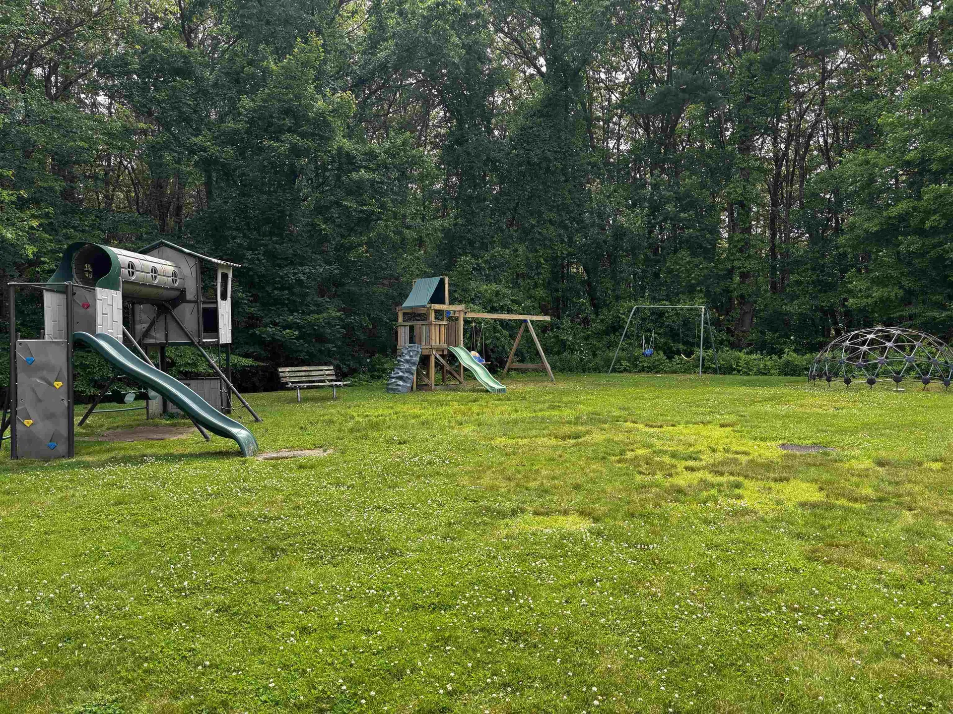 91 Fieldstone Drive Londonderry NH 03053