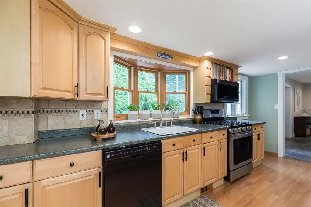 20 Bayview Road Durham NH 03824