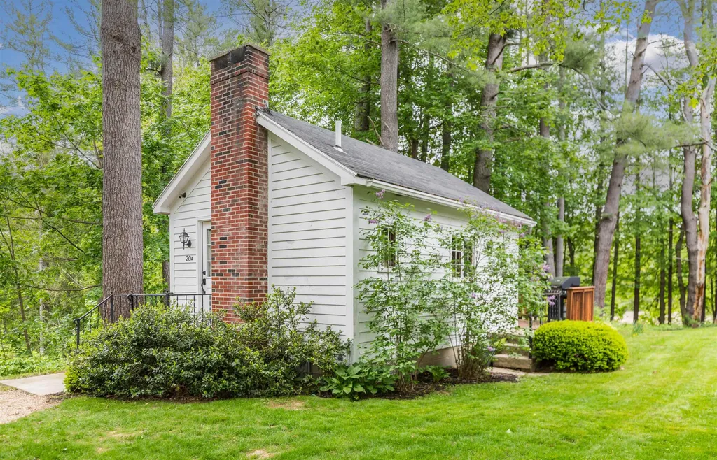 20 Bayview Road Durham NH 03824