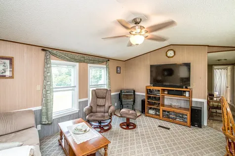 22 Horan Road Jefferson NH 03583
