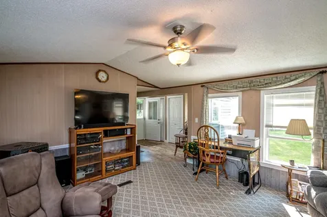 22 Horan Road Jefferson NH 03583