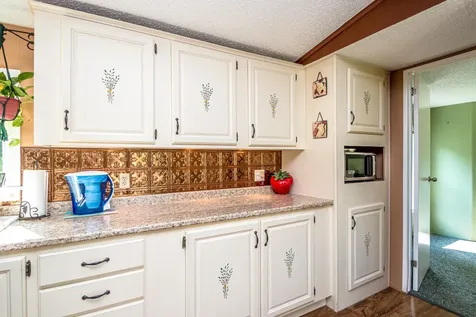 22 Horan Road Jefferson NH 03583
