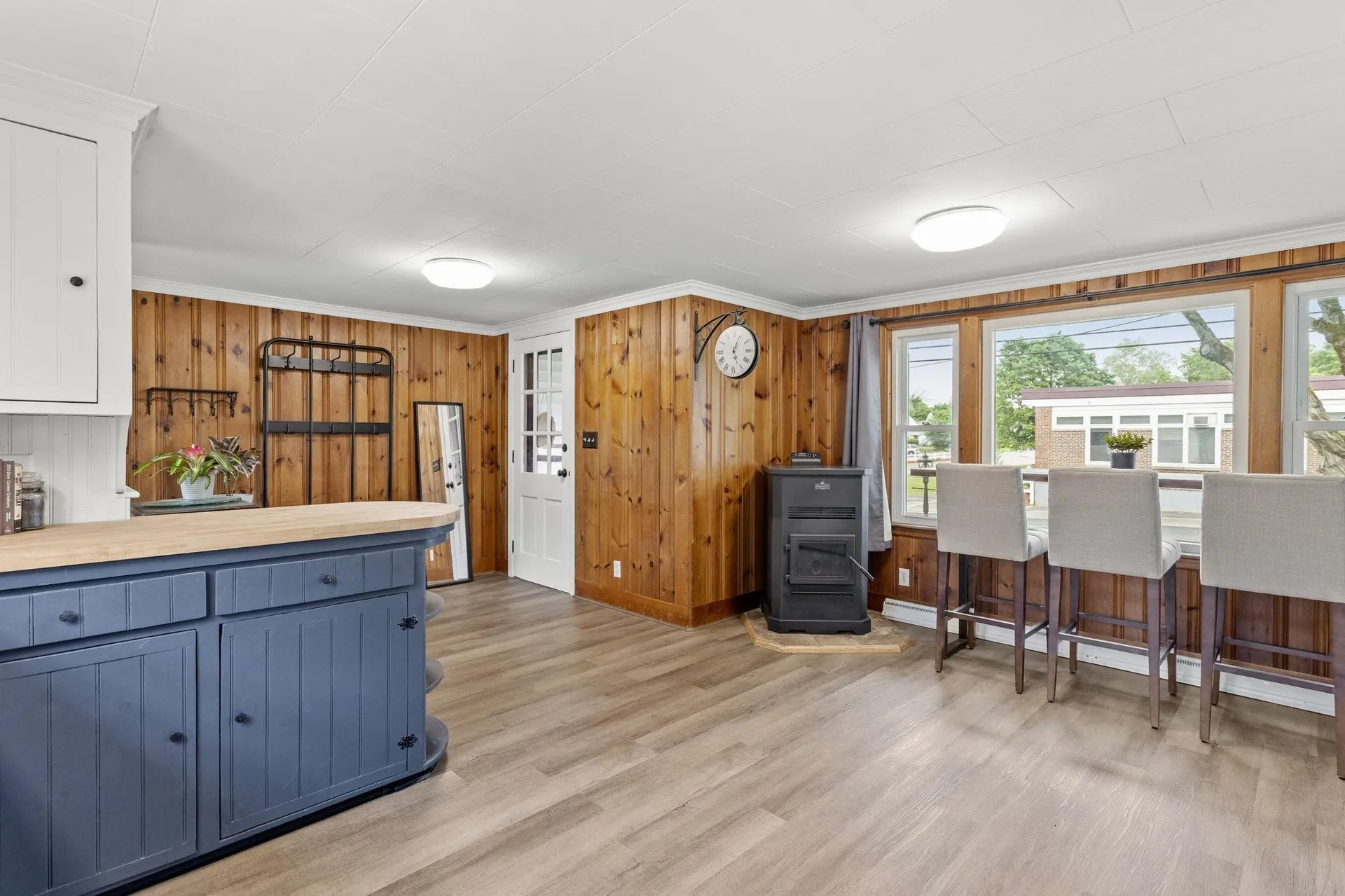 10 Pine Street Alton NH 03809