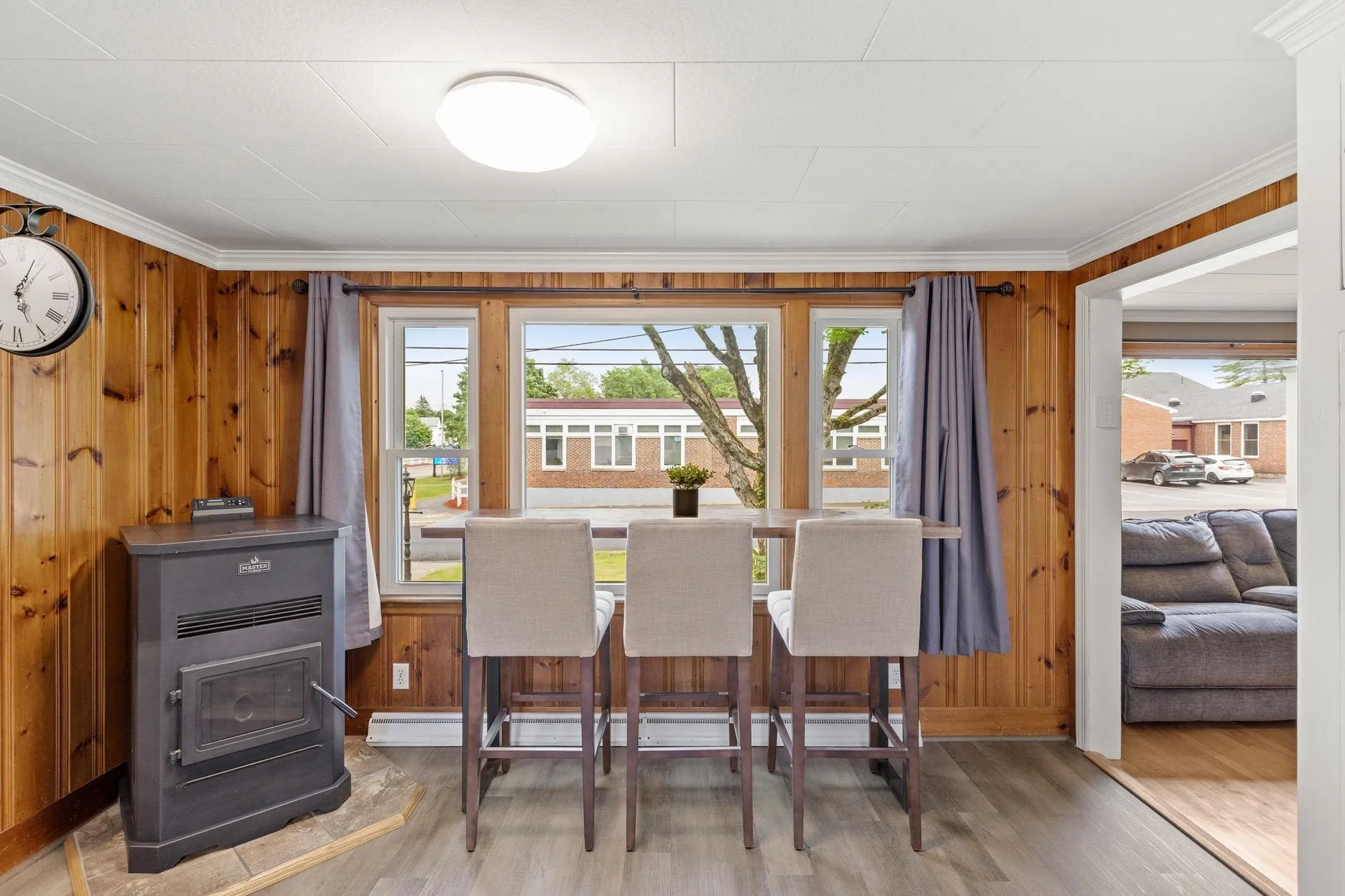 10 Pine Street Alton NH 03809