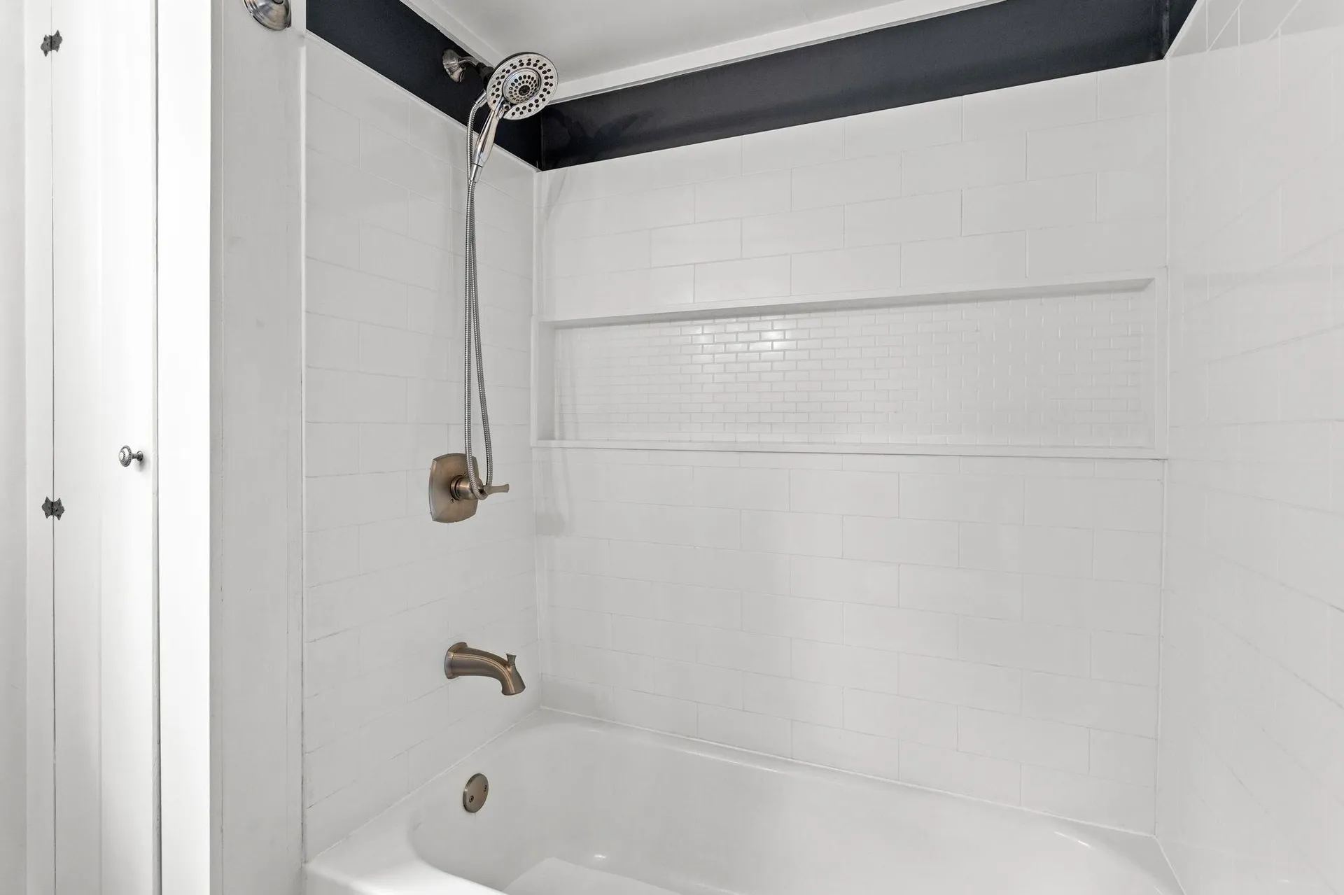 10 Pine Street Alton NH 03809