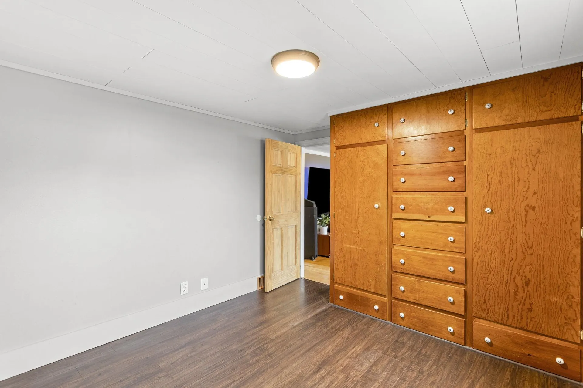 10 Pine Street Alton NH 03809