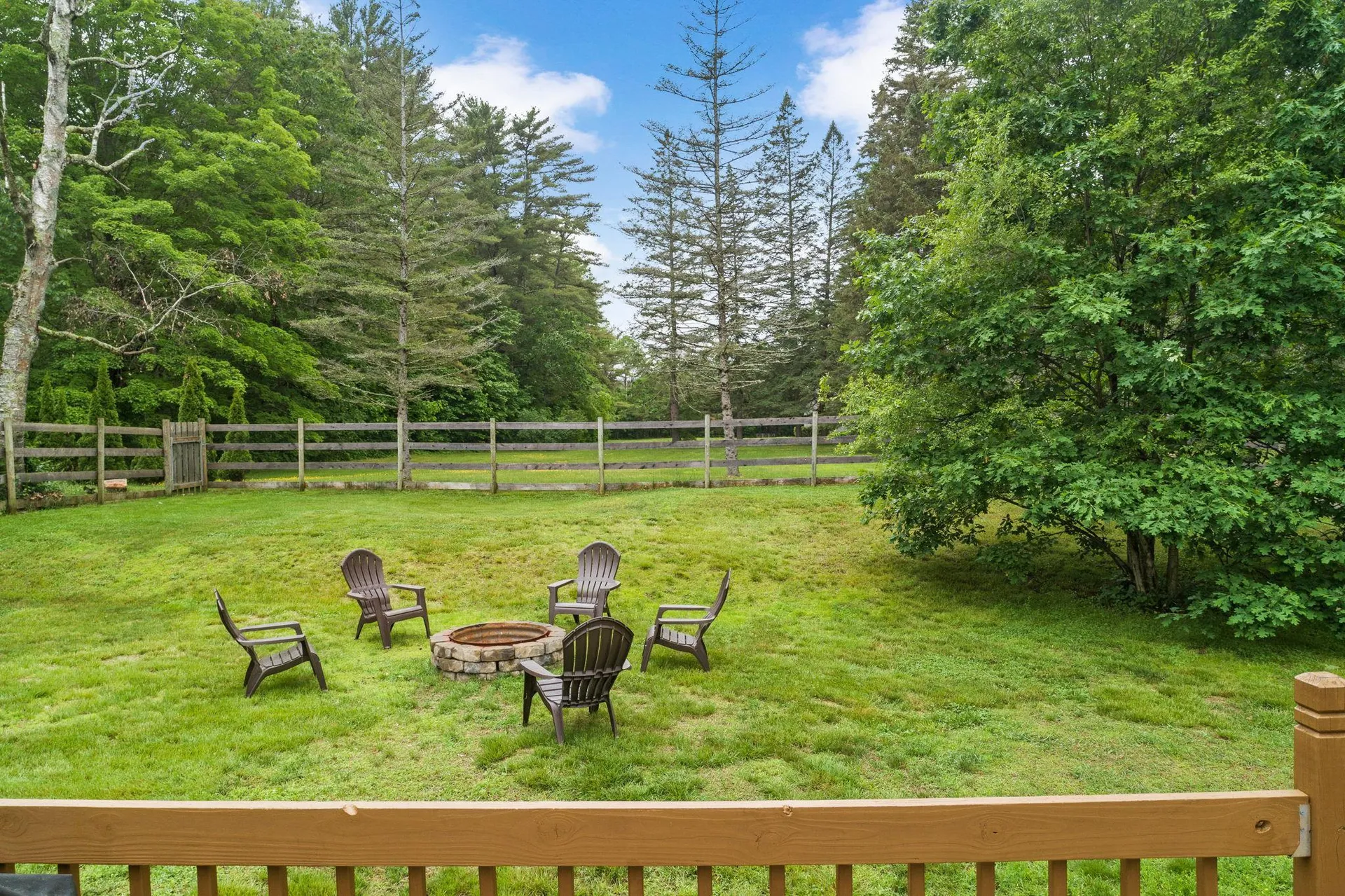 10 Pine Street Alton NH 03809