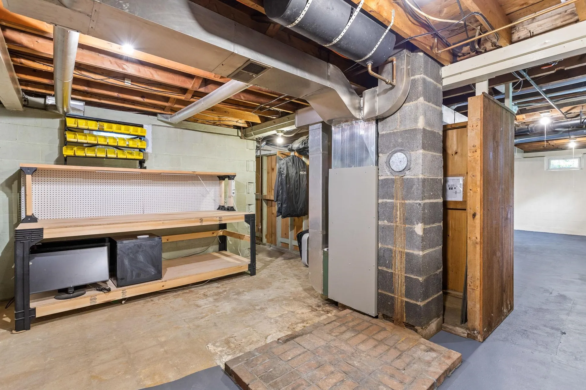 10 Pine Street Alton NH 03809