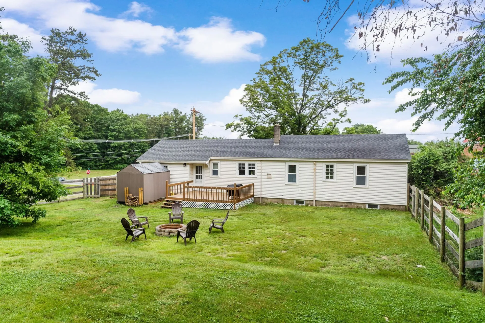 10 Pine Street Alton NH 03809