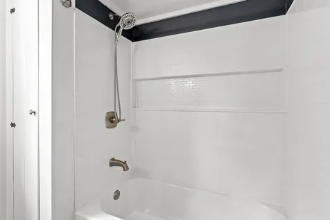 10 Pine Street Alton NH 03809