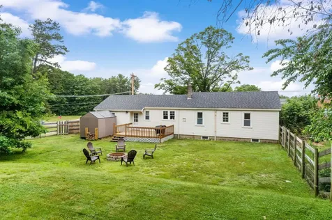 10 Pine Street Alton NH 03809