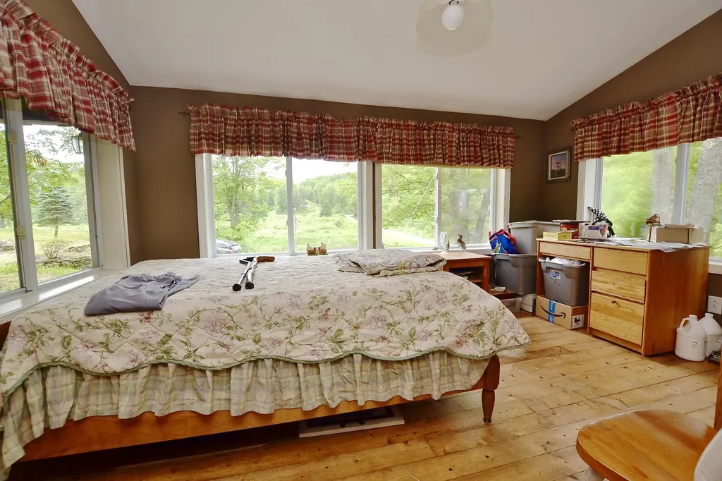459 Bat Hennesy Road Moretown VT 05660