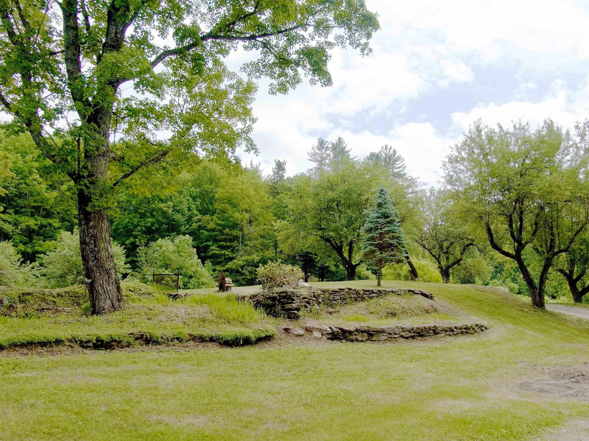 459 Bat Hennesy Road Moretown VT 05660